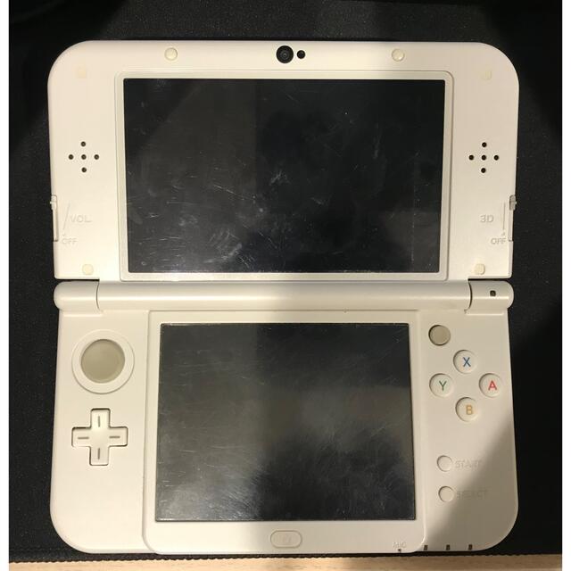 ニンテンドー3DS(ニンテンドー3DS)のNew任天堂 3DS LL ホワイト　美品 エンタメ/ホビーのゲームソフト/ゲーム機本体(携帯用ゲーム機本体)の商品写真