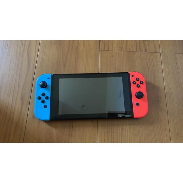 Nintendo Switch(ニンテンドースイッチ)のNintendo Switchニンテンドースイッチ本体　スプラトゥーンケース付き エンタメ/ホビーのゲームソフト/ゲーム機本体(家庭用ゲーム機本体)の商品写真