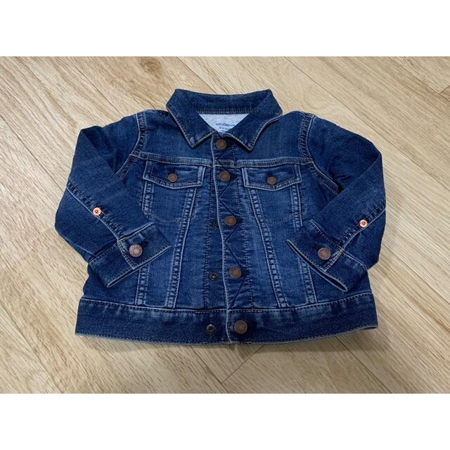 babyGAP(ベビーギャップ)のデニムジャケット Gジャン 上着 90cm ベビーギャップ babygap キッズ/ベビー/マタニティのキッズ服女の子用(90cm~)(ジャケット/上着)の商品写真