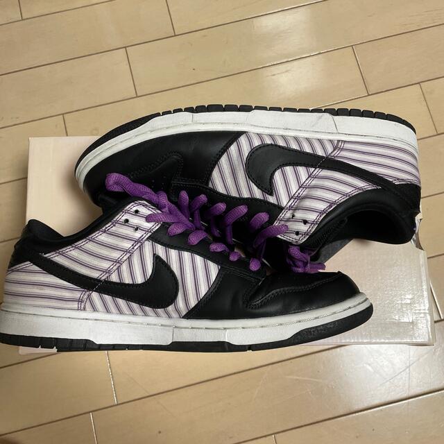 NIKE(ナイキ)のNIKE SB DUNK LOW "Avenger Purple" 28.5cm メンズの靴/シューズ(スニーカー)の商品写真