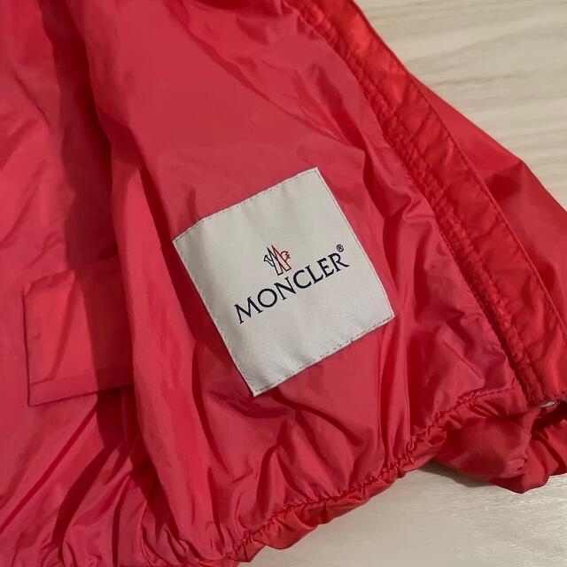 MONCLER(モンクレール)のモンクレール　アウター　ウィンドブレーカー キッズ/ベビー/マタニティのキッズ服女の子用(90cm~)(ジャケット/上着)の商品写真