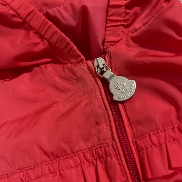 MONCLER(モンクレール)のモンクレール　アウター　ウィンドブレーカー キッズ/ベビー/マタニティのキッズ服女の子用(90cm~)(ジャケット/上着)の商品写真
