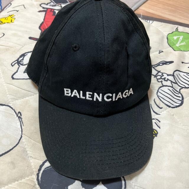 Balenciaga(バレンシアガ)のバレンシアガ　黒　キャップ レディースの帽子(キャップ)の商品写真