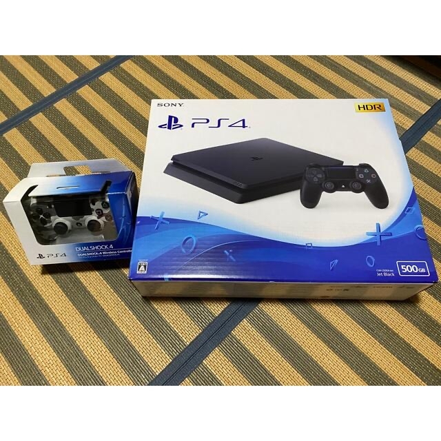 プレステ4 本体　SONY PlayStation4 CUH-2200AB01