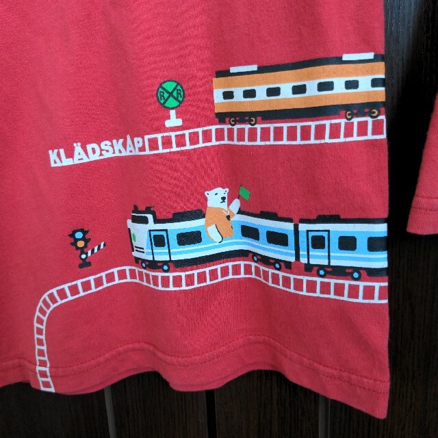 kladskap(クレードスコープ)の☆キッズ　長袖　Tシャツ　電車　100㎝☆ キッズ/ベビー/マタニティのキッズ服男の子用(90cm~)(Tシャツ/カットソー)の商品写真