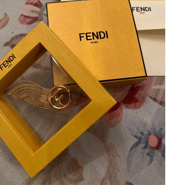 FENDI - 激レア 完売品 FENDI ピアスの通販 by Yucha_ shop