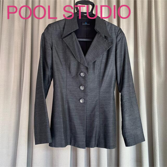 pool studio(プールスタジオ)のダークグレー　レディース　レトロ　ビンテージ　テーラードジャケット レディースのジャケット/アウター(テーラードジャケット)の商品写真