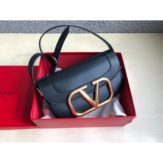新品 VALENTINO ヴァレンティノ VLOGOブイロゴショルダー | www