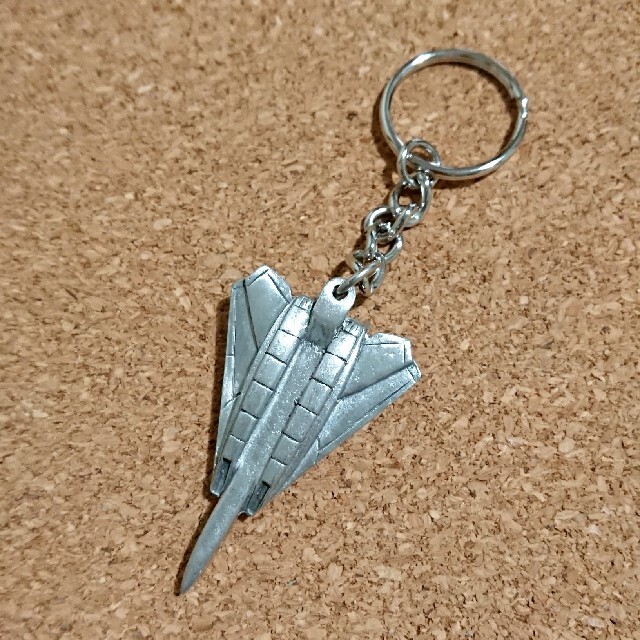 トップガン マーヴェリック F-14 トムキャット キーホルダーの トップガン マーヴェリック F-14 トムキャット キーホルダーの