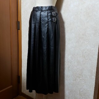 ❤フェイクレザースカート❤サイドベルト付きロングスカート/黒Lサイズ匿名配送(ロングスカート)
