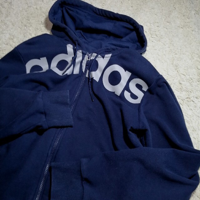 adidas(アディダス)の★adidas★ジップアップパーカー L ネイビー ESSENTIALS メンズのトップス(パーカー)の商品写真