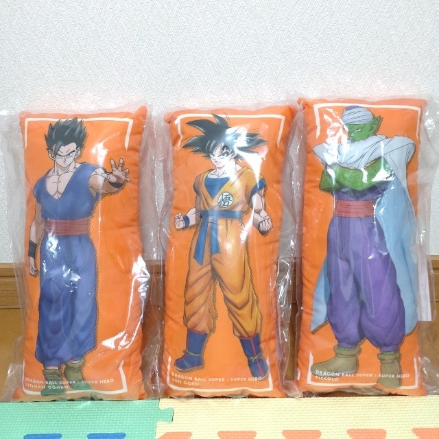 ドラゴンボール(ドラゴンボール)の新品♪ ドラゴンボール 超 スーパーヒーロー パソコン リストレスト クッション エンタメ/ホビーのおもちゃ/ぬいぐるみ(キャラクターグッズ)の商品写真