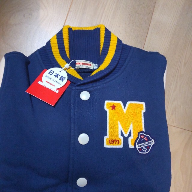 mikihouse(ミキハウス)の新品タグ付 ミキハウス スタジャン 120 キッズ/ベビー/マタニティのキッズ服男の子用(90cm~)(ジャケット/上着)の商品写真