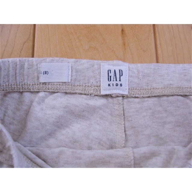 GAP Kids(ギャップキッズ)のGAP レギンス スパッツ ベージュ 130cm キッズ/ベビー/マタニティのキッズ服女の子用(90cm~)(パンツ/スパッツ)の商品写真