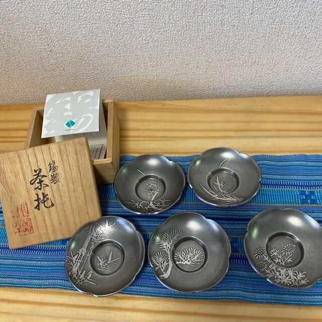 茶托　錫 エンタメ/ホビーの美術品/アンティーク(金属工芸)の商品写真