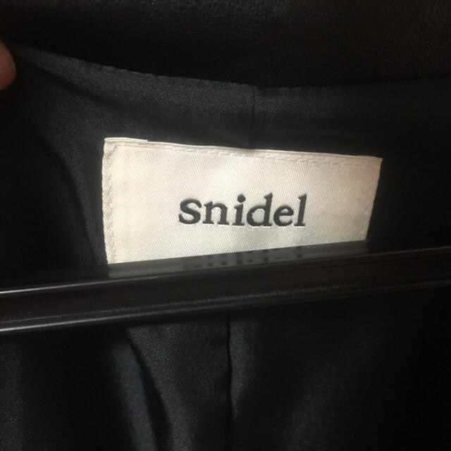 SNIDEL(スナイデル)のsnidel パワーショルダーライダースジャケット レディースのジャケット/アウター(ライダースジャケット)の商品写真