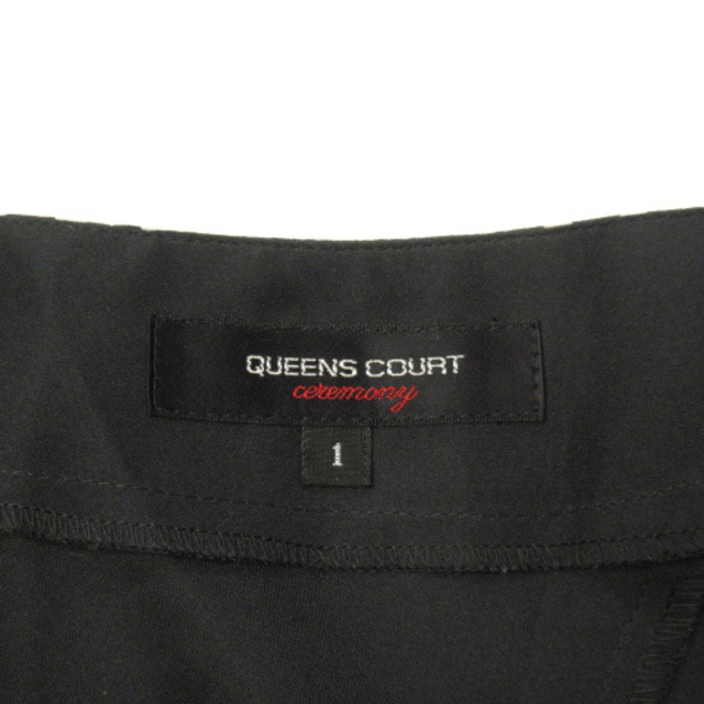 QUEENS COURT(クイーンズコート)のクイーンズコート QUEENS COURT スカート フレア ドット レディースのスカート(ひざ丈スカート)の商品写真