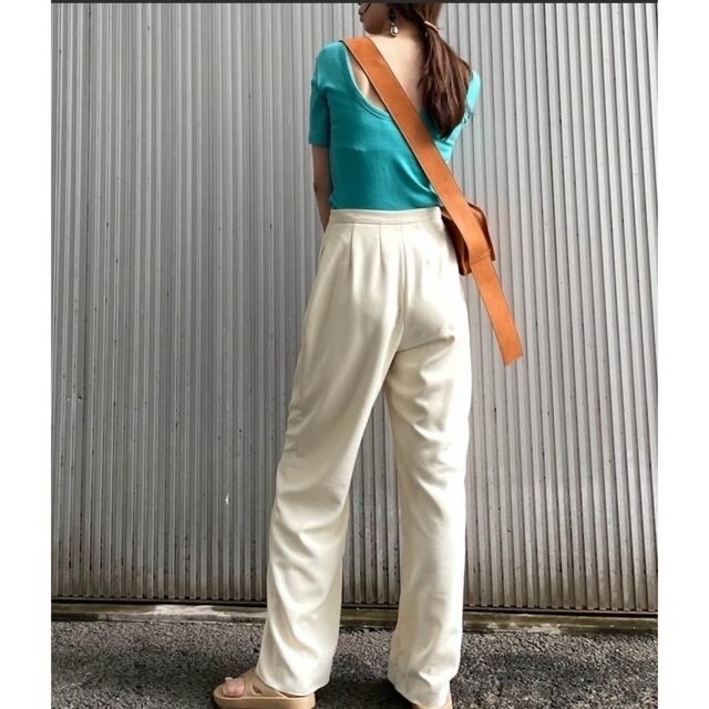 Ameri VINTAGE(アメリヴィンテージ)の【AMERIVINTAGE】MEDI STRAIGHT COLOR PANTS レディースのパンツ(カジュアルパンツ)の商品写真