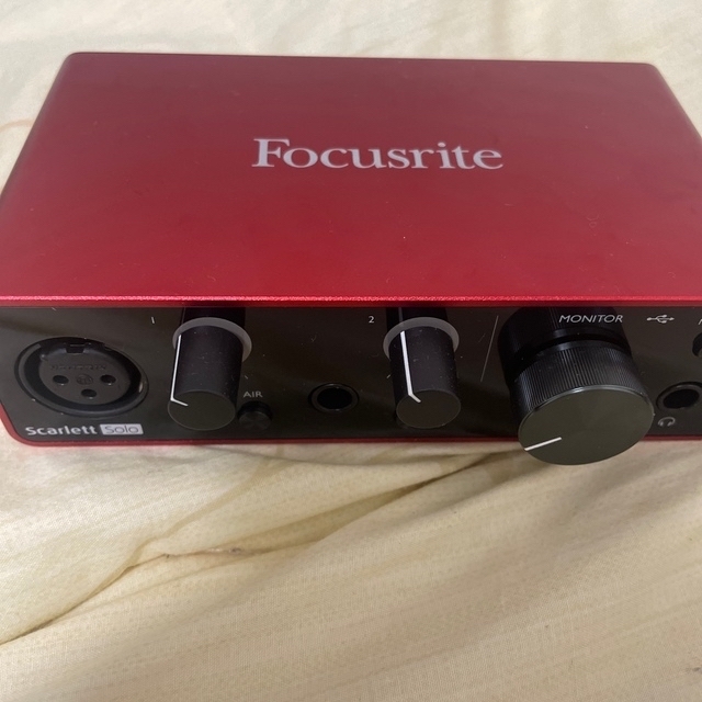Focusrite USB ScarlettSolo オーディオインターフェース 楽器のDTM/DAW(オーディオインターフェイス)の商品写真