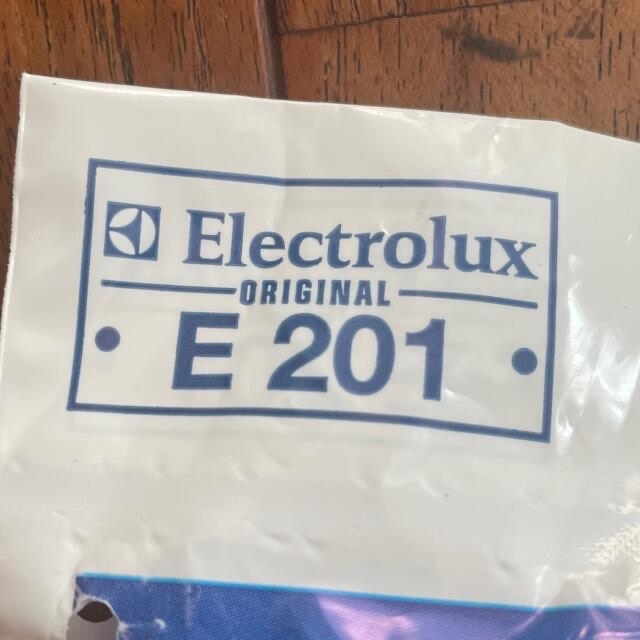 Electrolux(エレクトロラックス)のエレクトロラックス　掃除機用ゴミパック スマホ/家電/カメラの生活家電(掃除機)の商品写真