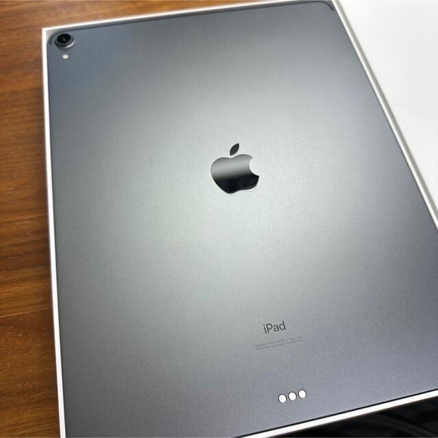 iPad Pro 12.9 インチ第3世代とペンシルのセット（その他付属品あり）