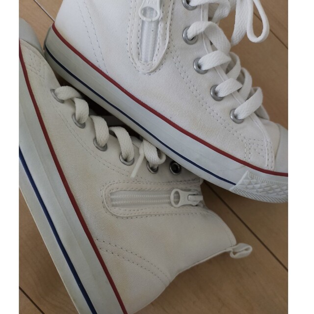 CONVERSE(コンバース)のコンバースオールスター　19cm キッズ/ベビー/マタニティのキッズ靴/シューズ(15cm~)(スニーカー)の商品写真