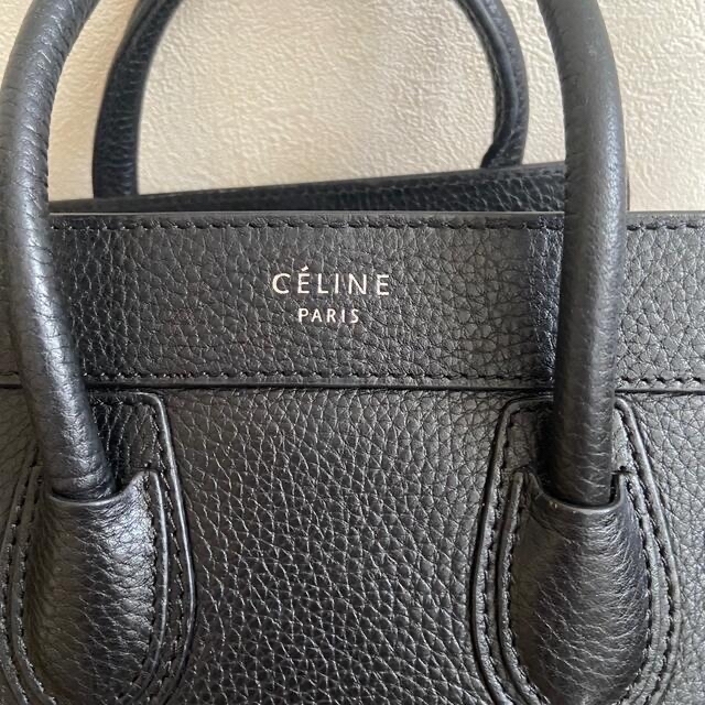 celine(セリーヌ)のCELINE ラゲージナノ　カーフスキン　ブラック　 レディースのバッグ(ショルダーバッグ)の商品写真