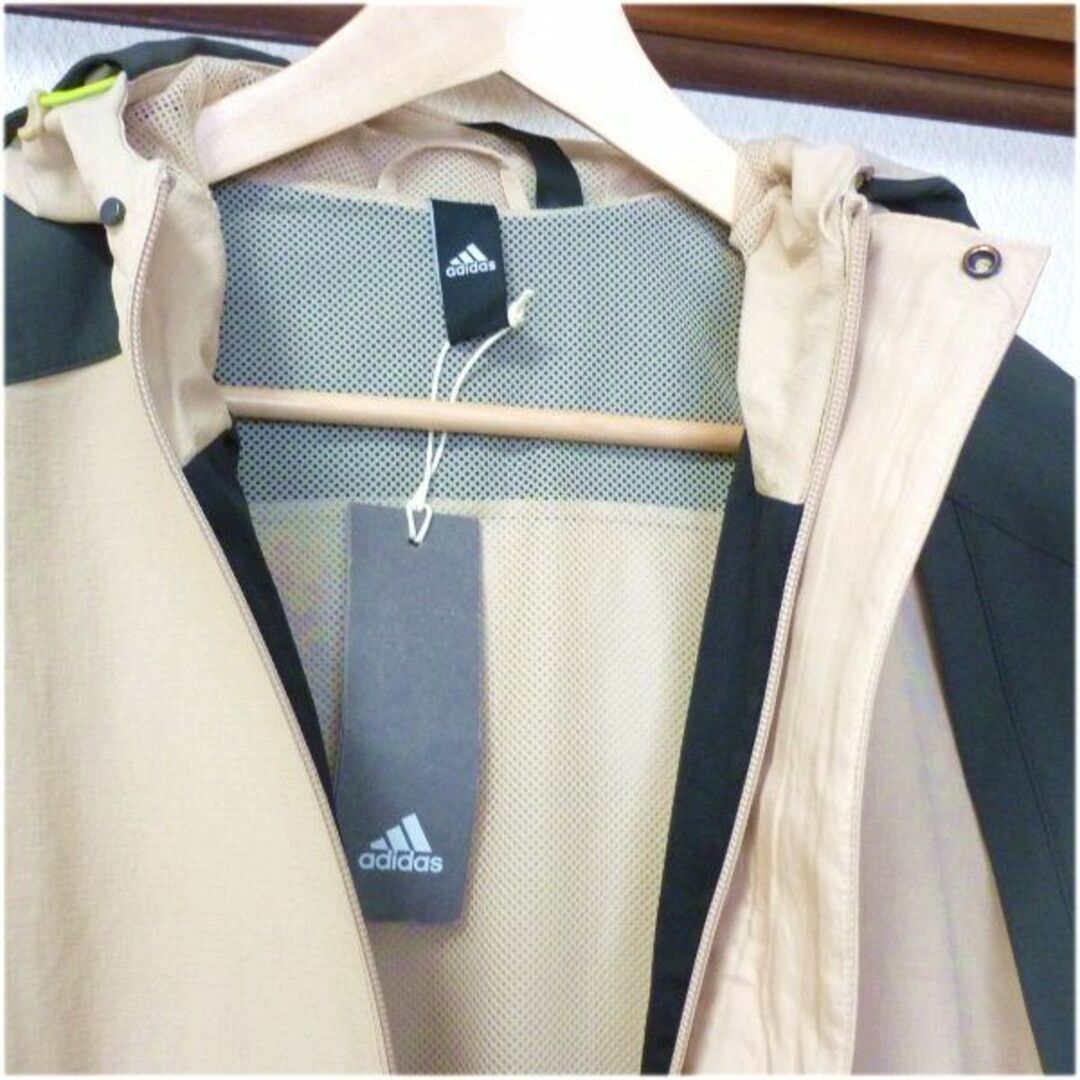 adidas(アディダス)の新品(メンズL)アディダス パーカージャケット/ウィンドブレーカー/メッシュ裏地 スポーツ/アウトドアのアウトドア(その他)の商品写真