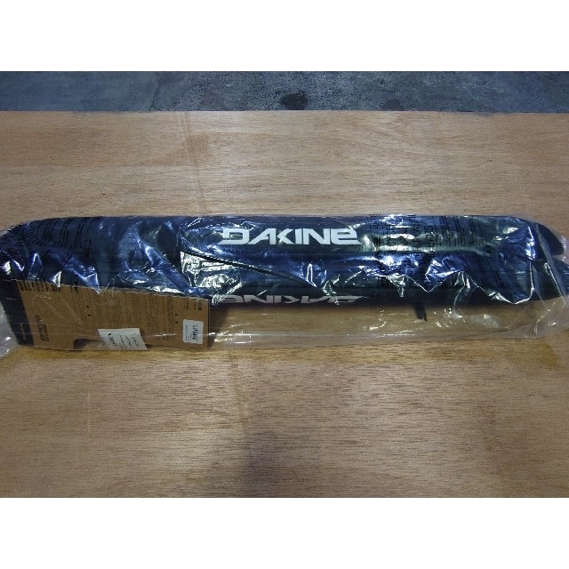 Dakine(ダカイン)のダカイン DAKINE エアロバー パッド　サーフパッド　サーフィン 自動車/バイクの自動車(車外アクセサリ)の商品写真