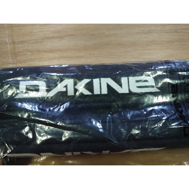 Dakine(ダカイン)のダカイン DAKINE エアロバー パッド　サーフパッド　サーフィン 自動車/バイクの自動車(車外アクセサリ)の商品写真