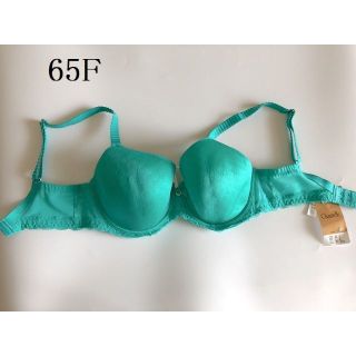 65F☆Chantelle シャンテル　フランス海外高級ブラ　エメラルドグリーン(ブラ)