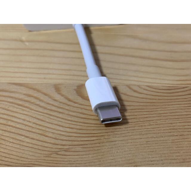 Apple(アップル)の未使用に近い　USB-C Digital AV Multiportアダプタ スマホ/家電/カメラのテレビ/映像機器(映像用ケーブル)の商品写真