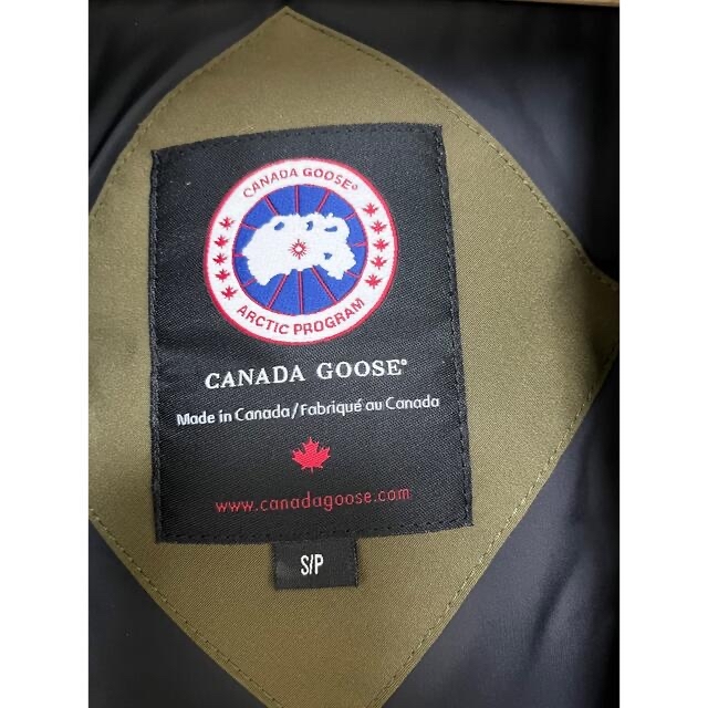CANADA GOOSE(カナダグース)のカナダグース　Canada goose ダウンジャケット　美品 メンズのジャケット/アウター(ダウンジャケット)の商品写真