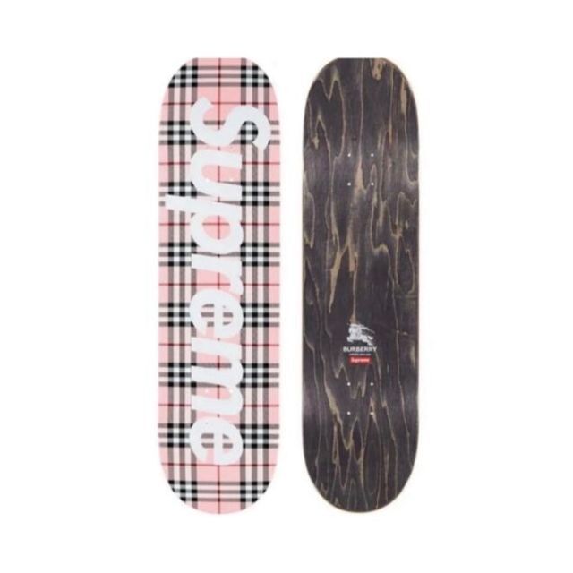 Supreme(シュプリーム)のSupreme Burberry Skateboard Pink スポーツ/アウトドアのスポーツ/アウトドア その他(スケートボード)の商品写真