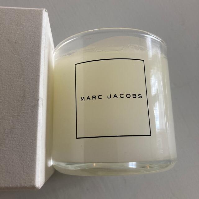 MARC JACOBS(マークジェイコブス)のマークジェイコブス　キャンドル コスメ/美容のリラクゼーション(キャンドル)の商品写真
