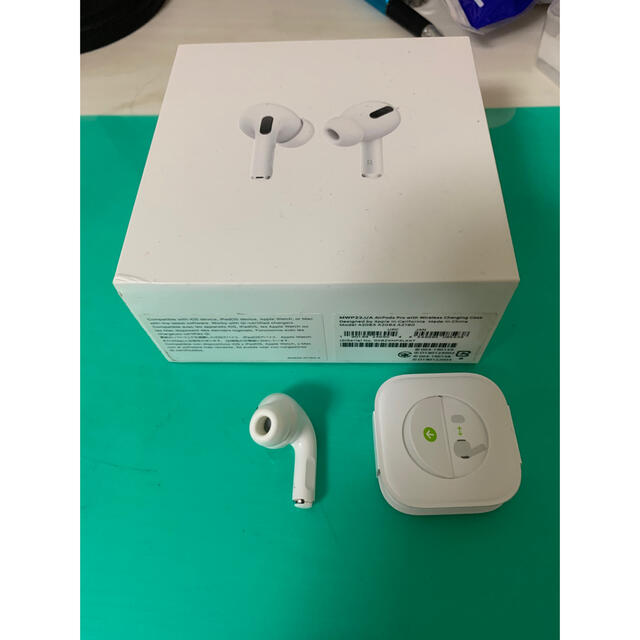 Apple(アップル)のAir pods Pro 左耳のみ スマホ/家電/カメラのオーディオ機器(ヘッドフォン/イヤフォン)の商品写真