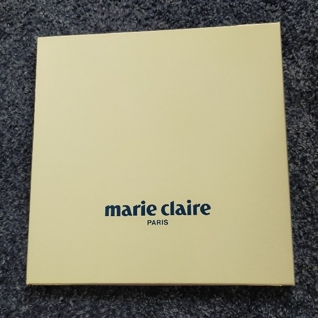 Marie Claire(マリクレール)の新品未使用　マリー・クレール　ハンカチ3枚セット レディースのファッション小物(ハンカチ)の商品写真