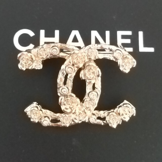 CHANEL - CHANEL☆ブローチ 新品未使用