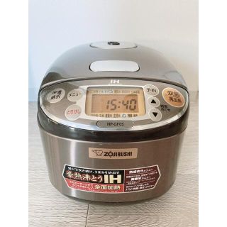 ゾウジルシ(象印)の炊飯器　ZOJIRUSHI NP-GF05-XJ(炊飯器)