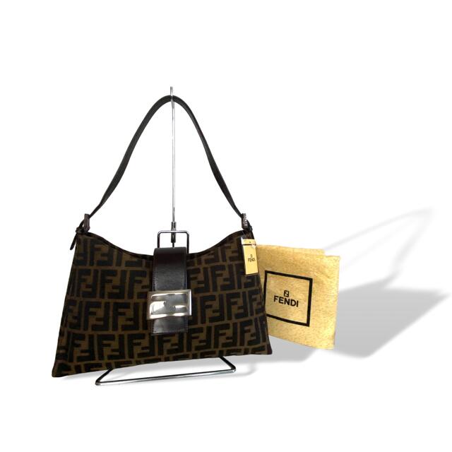 超人気新品 FENDI - フェンディ ズッカ セミショルダーバッグ ワン