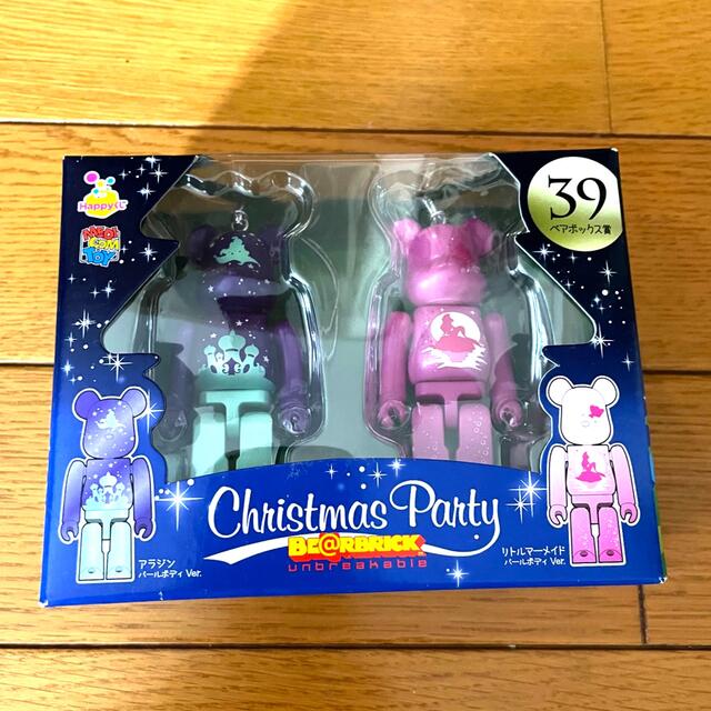 MEDICOM TOY(メディコムトイ)のChristmas Party ベアブリック　ディズニー　Happyくじ エンタメ/ホビーのフィギュア(アニメ/ゲーム)の商品写真