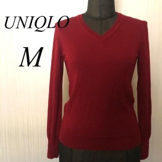 ユニクロ(UNIQLO)のUNIQLO ユニクロ　Vネックニット　トップス　Mサイズ(ニット/セーター)