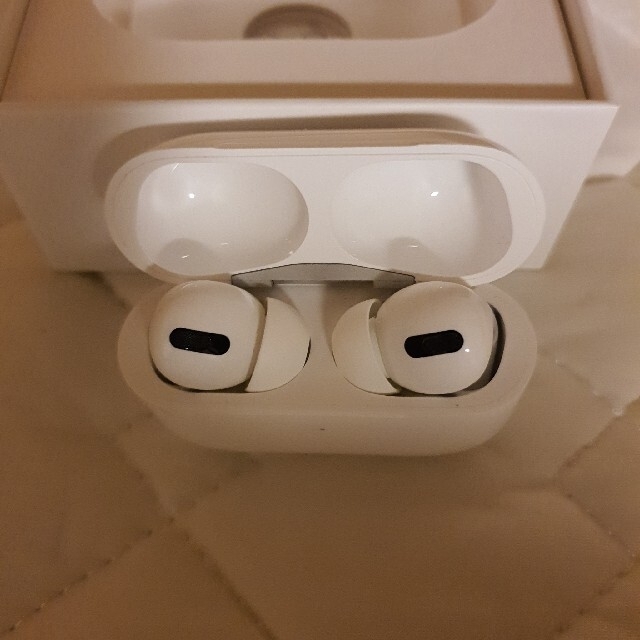 AirPods Pro APPLE MWP22J/A エアポッズプロ