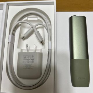 アイコス(IQOS)のILUMA ONE モスグリーン 本体 充電器セット(タバコグッズ)