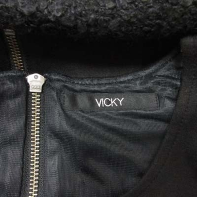 VICKY(ビッキー)のビッキー ミニワンピース ドッキング ボーダー 半袖 1 黒 ブラック グレー レディースのワンピース(ミニワンピース)の商品写真