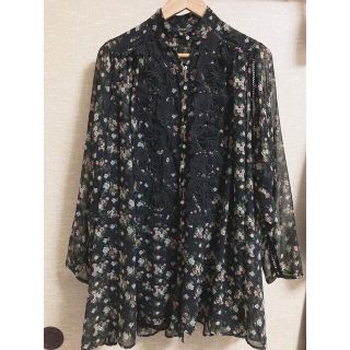 ザラ(ZARA)のZARA 花柄　ミニワンピース(ミニワンピース)