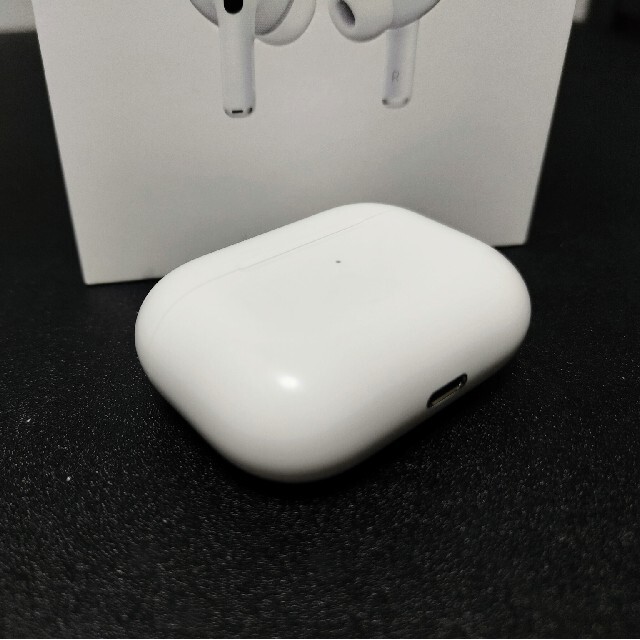 Apple(アップル)のAPPLE AirPods Pro ノイズキャンセリング付完全ワイヤレスイヤホン スマホ/家電/カメラのオーディオ機器(ヘッドフォン/イヤフォン)の商品写真