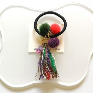 【sale】カラフルなタッセルのヘアゴム*【a92】(ヘアアクセサリー)