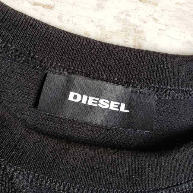 DIESEL(ディーゼル)のディーゼル ☆ 袖ロゴ TINA クルーネック スウェット トレーナー L 黒 メンズのトップス(Tシャツ/カットソー(七分/長袖))の商品写真