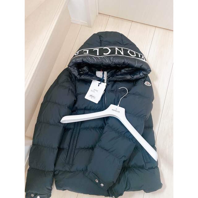 MONCLER(モンクレール)の22AW即完売直営購入モンクレールmonclerCardereダウンジャケット メンズのジャケット/アウター(ダウンジャケット)の商品写真